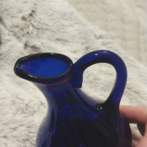 Vintage Set of Two Cobalt Blue Small Mary Gregory Cruets, Ewer Hand Painted Pair - Picture 13 of 15